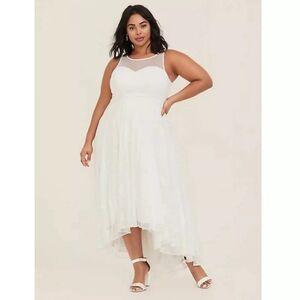Torrid Bridal Special Occasion Embroidered Lace Wedding Dress